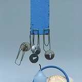 铁，镍和钴能够与磁场相互作用 - 1