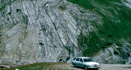 Fałdowanie warstw skalnych