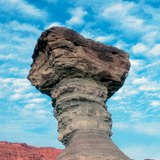 Formacja skalna na pustyni