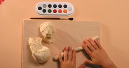 Wykonanie pierścienia na serwetki z solnej plasteliny - krok 1.