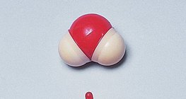 Шаростержневая модель молекулы воды