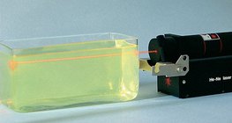 Światło rozprzestrzenia się w linii prostej