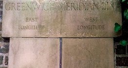 본초 자오선을 표시하는 띠 철물, 그리니치