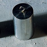 كثافة كل من النحاس و الألومنيوم و الخشب مختلفة