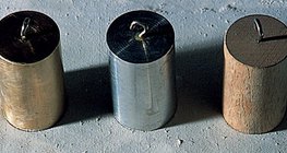 구리, 알루미늄과 나무는 밀도가 달라요