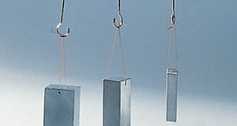 같은 물질로 된 두 개의 균질한 물건은 무게와 속도가 정비례해요