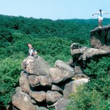 花岗岩地层，被称为羊毛袋