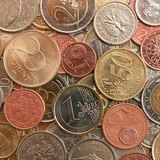 现代硬币是由合金做的