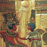 태양을 묘사하는 이집트 화상석