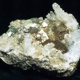 Chalkopiryt (piryt miedziowy): minerał z gromady siarczków