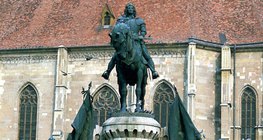 Памятник королю Венгрии Матьяшу I в Коложваре (ныне Клуж-Напока, Румыния)