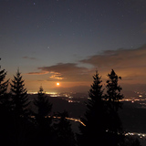 Wschód Księżyca nad górami Karawanki