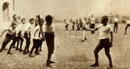 Métázó gyerekek