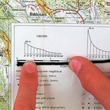 测量字符串来确定地图上曲线的距离