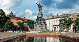 Памятник Свободы в Араде (Румыния)