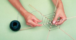 Плетение паутины – шаг 2