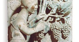 Zbiór winogron, płaskorzeźba (XII w.)