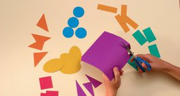 Изготовление цветных фигур – шаг 2