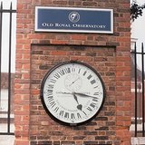 シェパードゲート時計はグリニッジ標準時を表示します