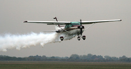 이륙하는 비행기