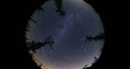 Szczyt perseidalnego deszczu meteorytów