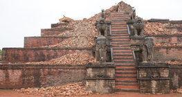 Trzęsienie ziemi w Nepalu, 2015 r.