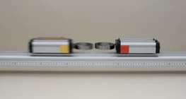 異なる質量の小型車の弾性衝突 I