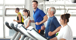 Bieżnia na siłowni